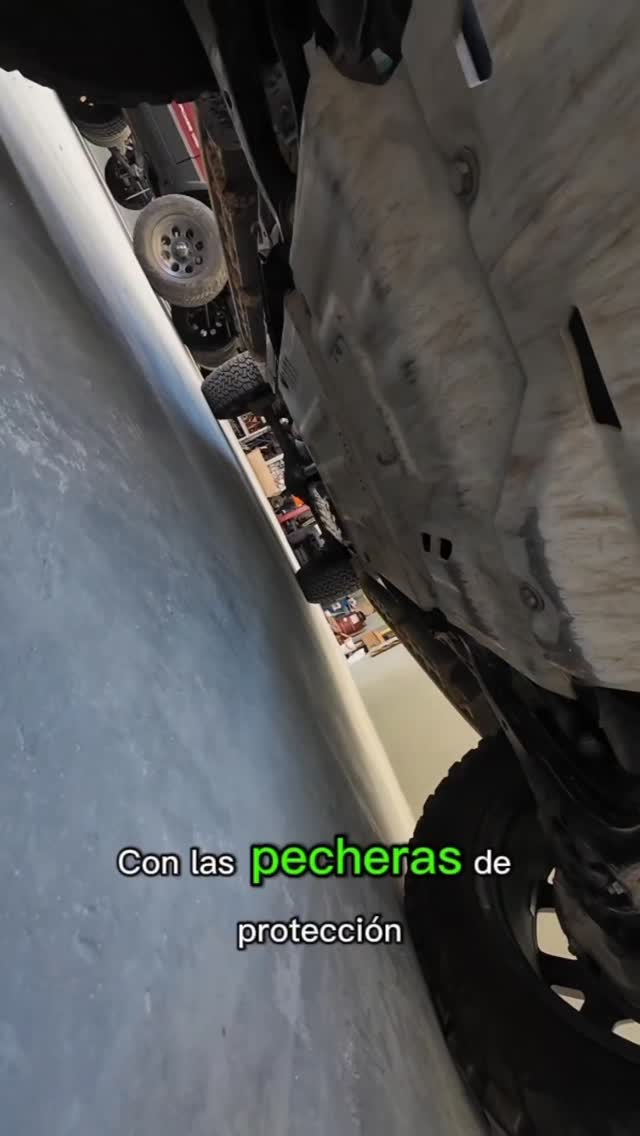 😯 Las piedras y ramas no perdonaron, pero las pecheras RIVAL hicieron su trabajo. 😯 ¡Escríbenos si quieres las tuyas!

📍 Cll 76 # 46 -25 
📱 317 5022809
🌐 iguana4x4.com

#iguana4x4 #4x4 #rival4x4