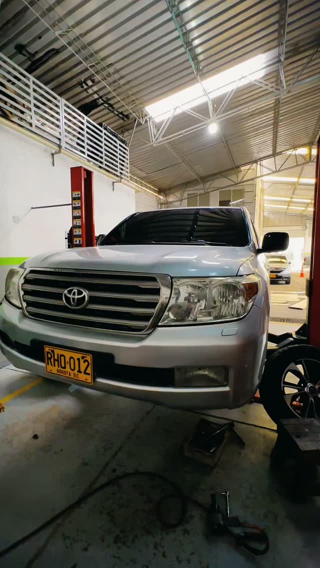 ¡Diseñadas en Australia para aguantar! Estas suspensiones transforman por completo el andar de tu camioneta, dándote más altura, mejor capacidad de carga y un control impecable en cualquier terreno.

📍 Encuéntralas en Iguana 4x4: Calle 76 # 46 - 25, Barranquilla.

📲 Escríbenos al WhatsApp para cotizar la configuración exacta que necesita tu modelo de vehículo.

#Iguana4x4 #4x4 #ToughDog #accesorios4x4 #Suspensiones4x4